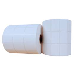 Etiqueta BOPP transfer  TT - Ancho 29mm - Largo 20mm - Buje de 25mm - 6.600 Etiquetas por rollo - Tres en la linea 